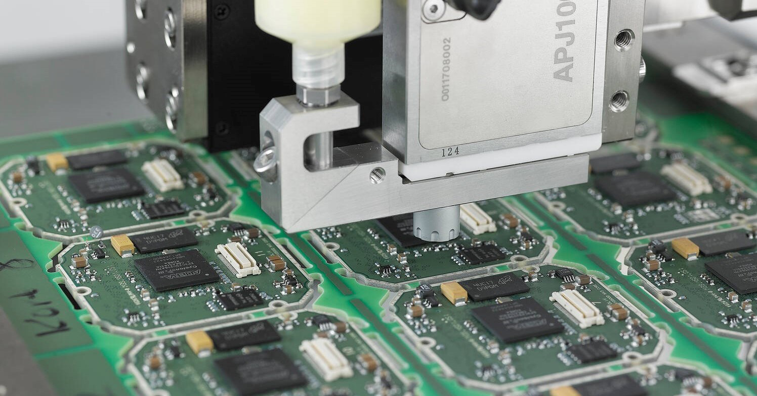 Automated high-precision dispensing